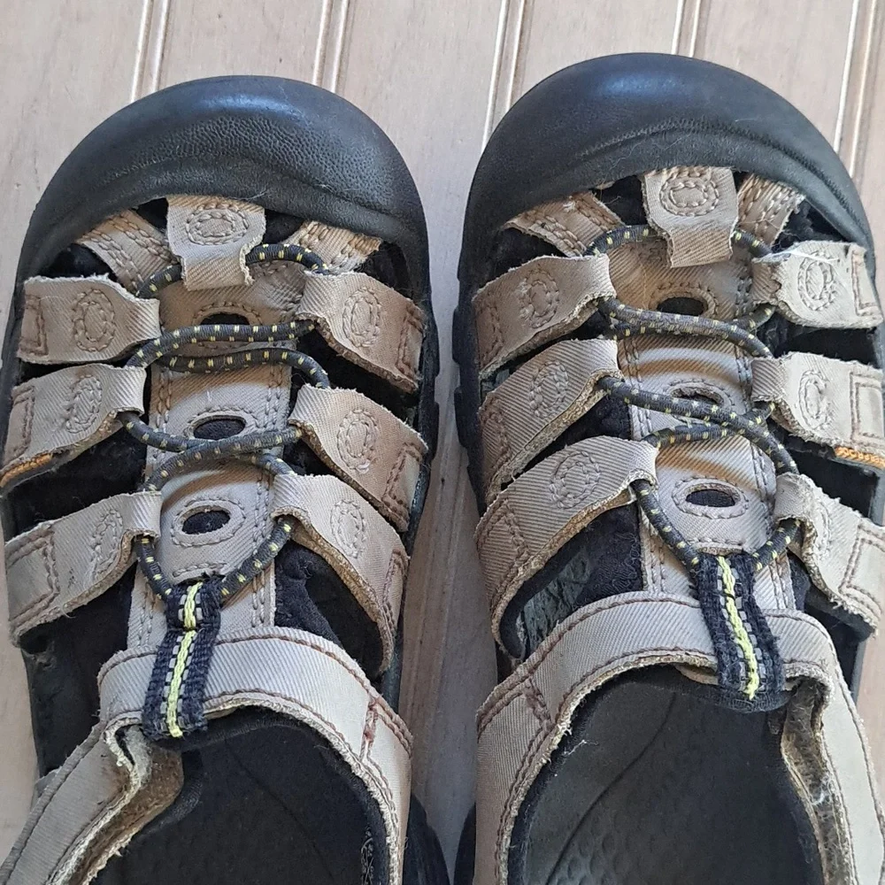 KEEN Newport H2 Youth Sport Sandals Waterproof Trail Outdoor Hiking